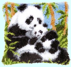 Knüpfkissen Pandabären